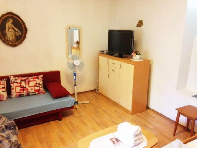 Apartman Gracin Примоштен Экстерьер фото