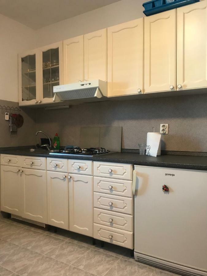Apartman Gracin Примоштен Экстерьер фото
